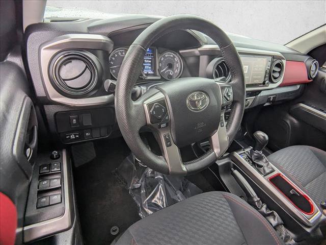 Used 2022 Toyota Tacoma SR5 AWD/4WD image 10