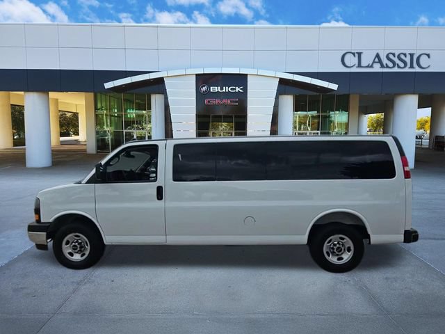 Used 2025 GMC Savana 3500 LT w/ LT Preferred Equipment Group RWD image 5