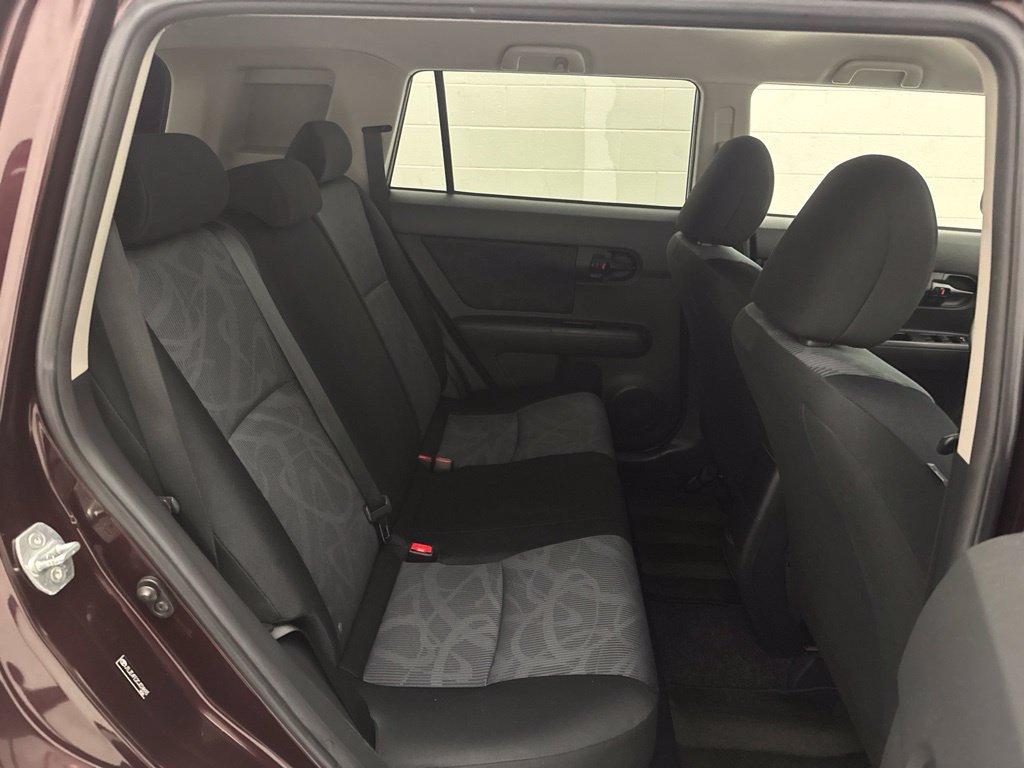 Used 2012 Scion xB FWD image 30