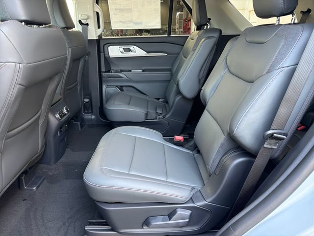 New 2026 Ford Explorer Active w/ Active Comfort Package AWD/4WD image 15