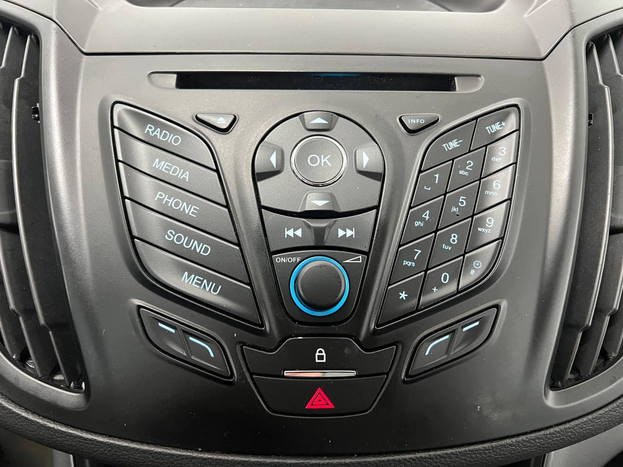 Used 2016 Ford C-MAX SE w/ Cargo Management Package image 21