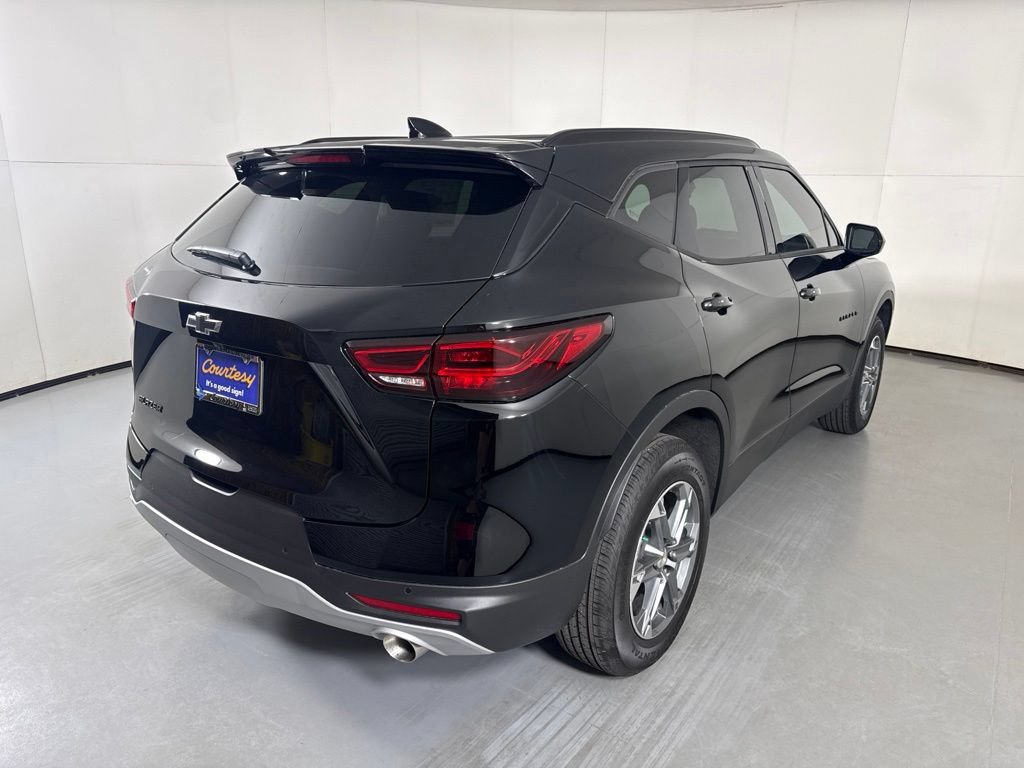 New 2026 Chevrolet Blazer LT w/ Convenience Package FWD image 10