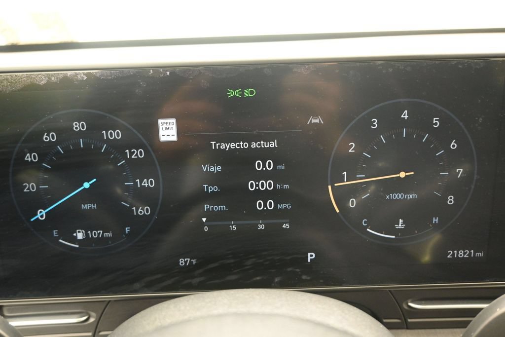 Used 2024 Hyundai Kona SEL w/ Convenience Package FWD image 13