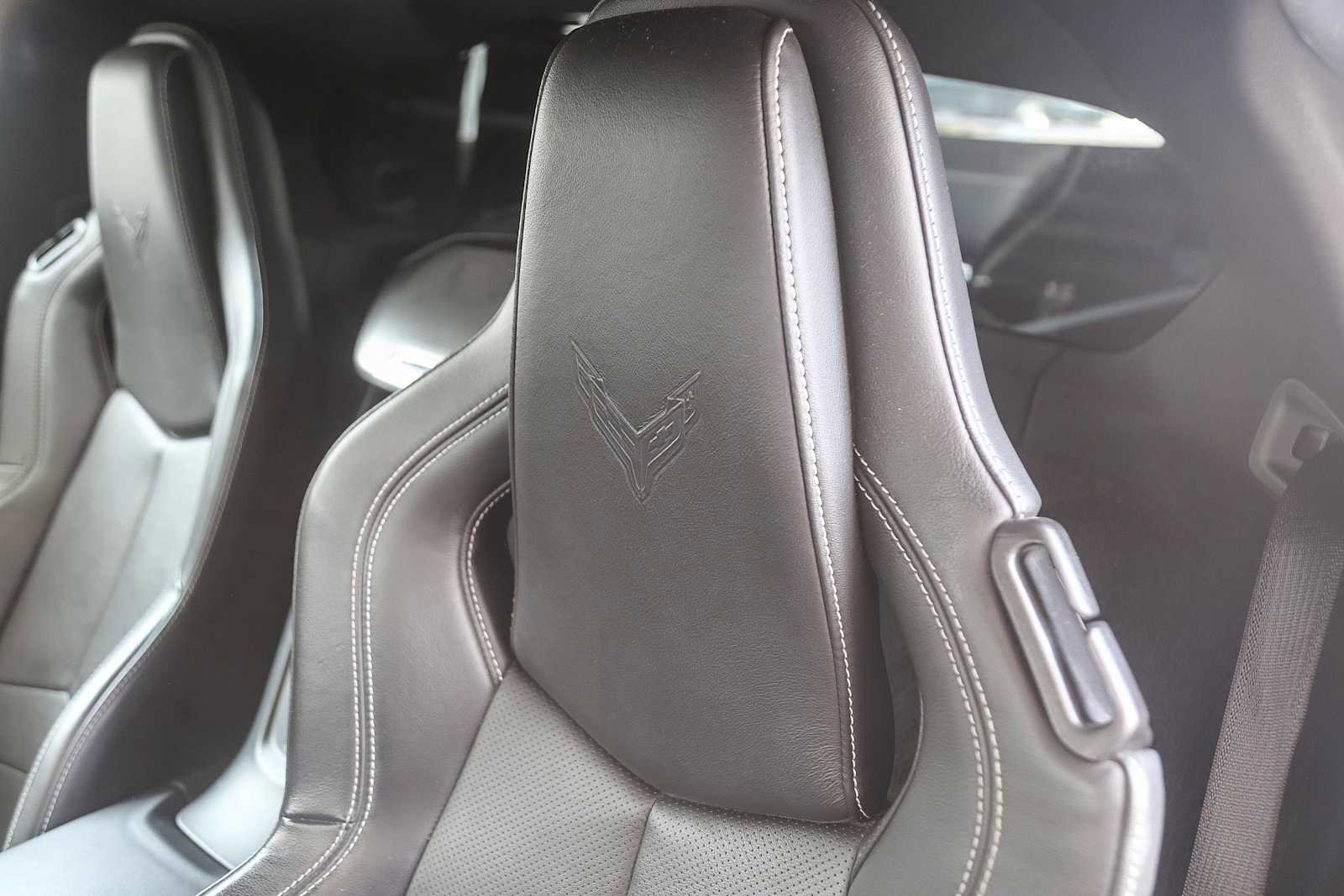 Used 2020 Chevrolet Corvette Stingray Preferred Cpe w/ 2LT Preferred Equipment Group image 16