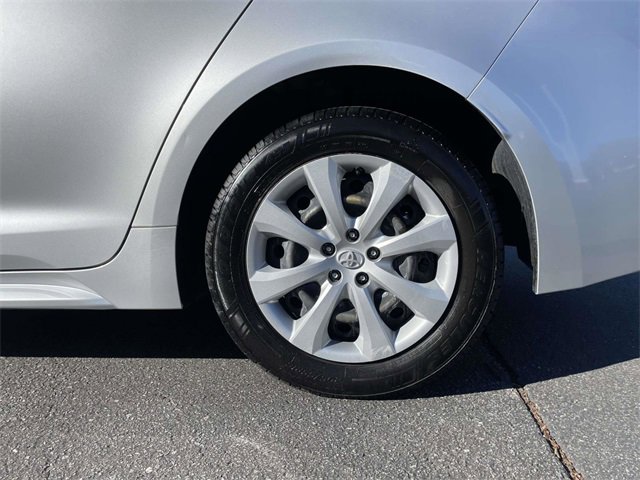 Used 2020 Toyota Corolla LE image 9