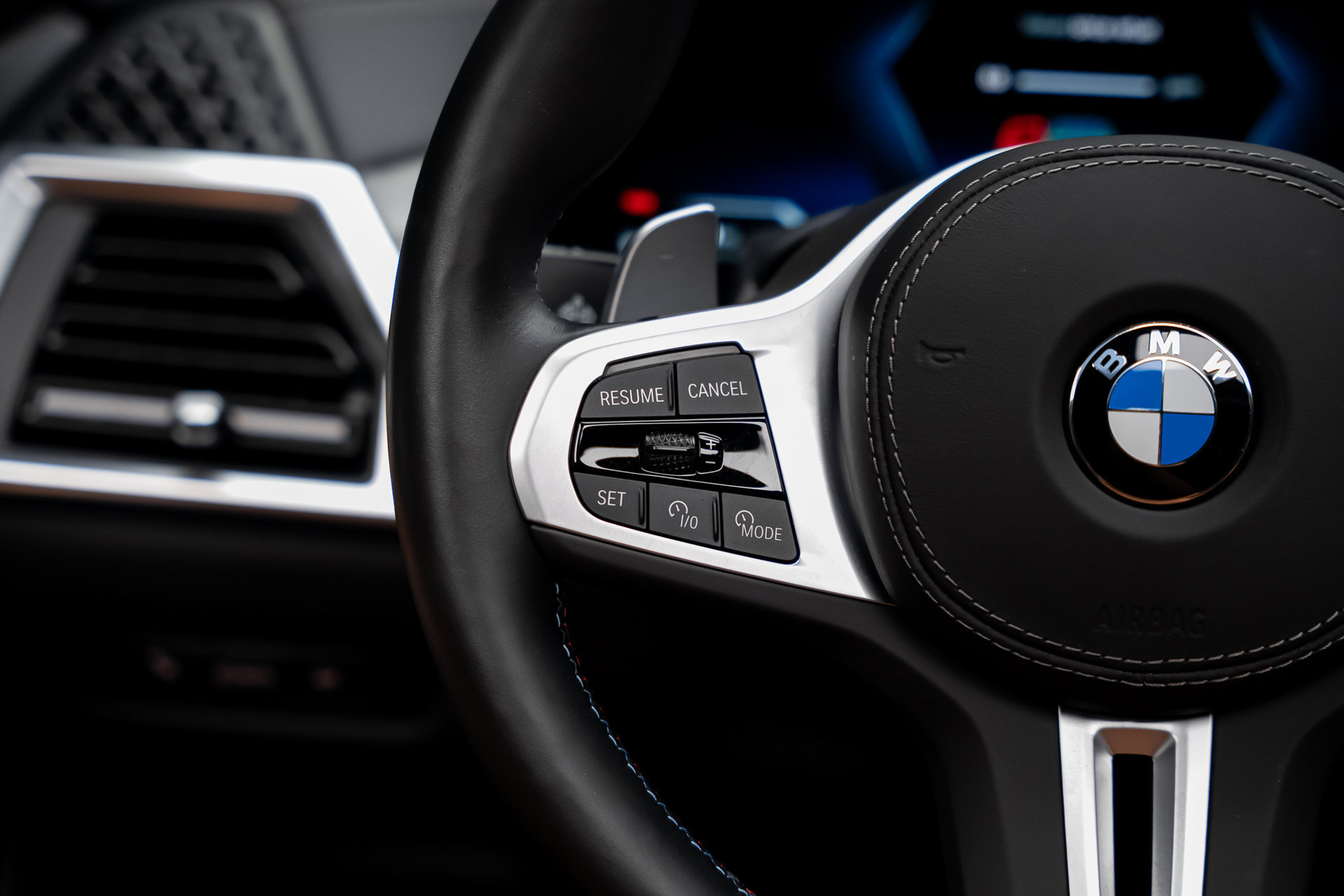 Used 2026 BMW X6 M60i AWD/4WD image 47