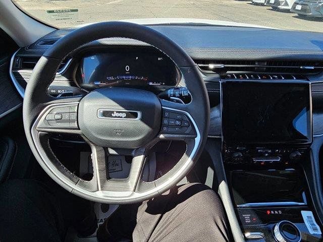 New 2024 Jeep Grand Cherokee L Limited w/ Luxury Tech Group II AWD/4WD image 18