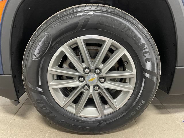 Used 2023 Chevrolet Traverse LT AWD/4WD image 7