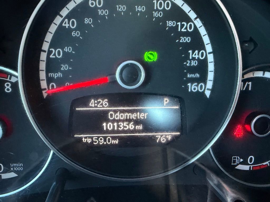 Used 2014 Volkswagen Beetle 2.5 image 31