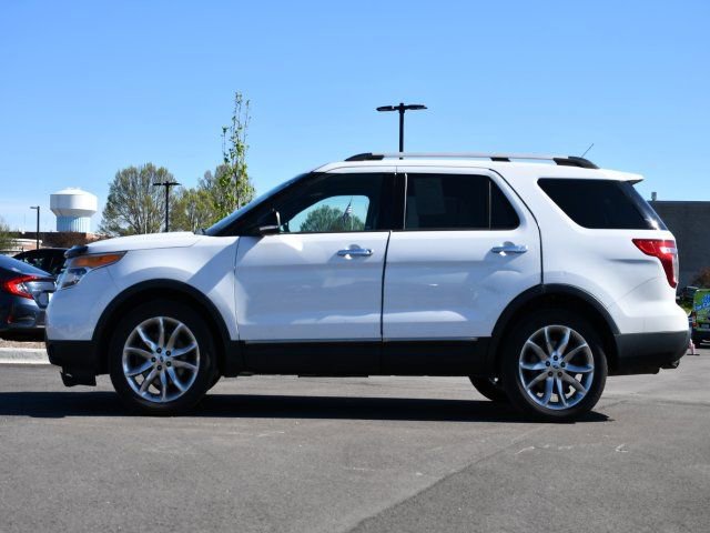 Used 2015 Ford Explorer XLT w/ Equipment Group 202A image 4
