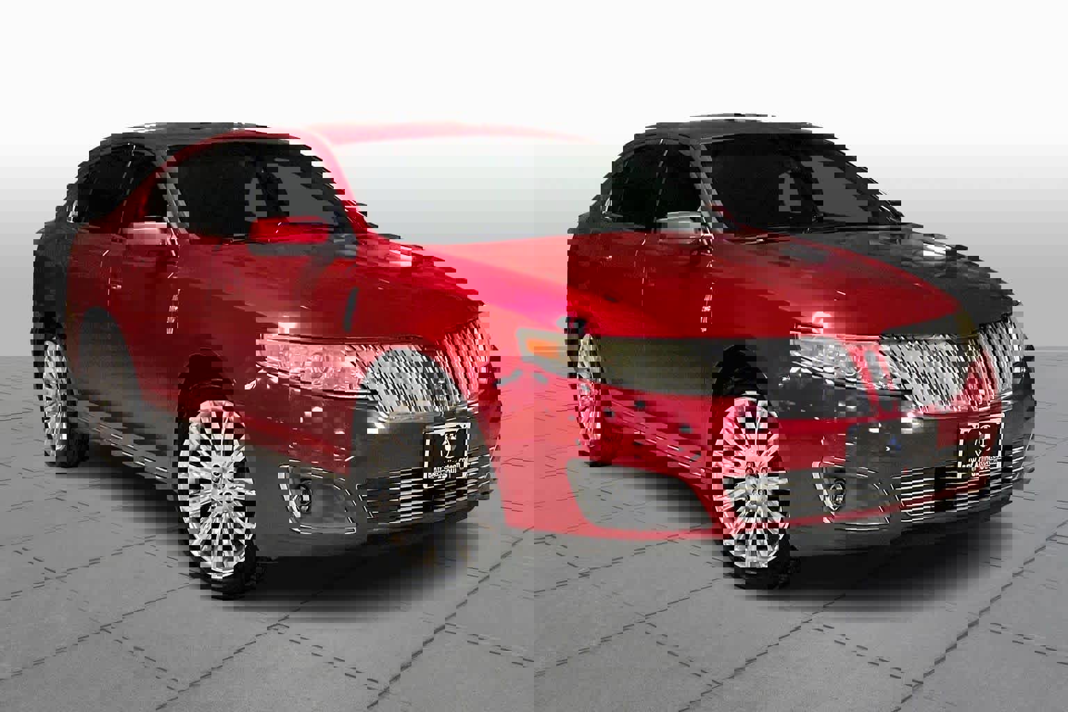 Used 2012 Lincoln MKS image 2