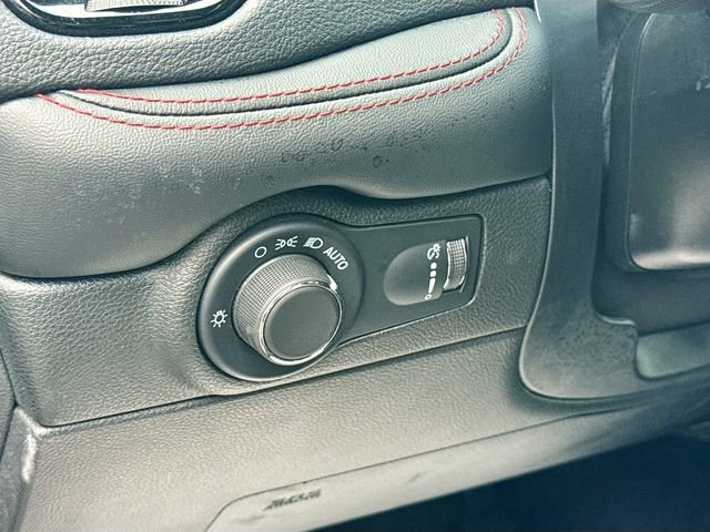 Used 2024 Dodge Durango GT image 12