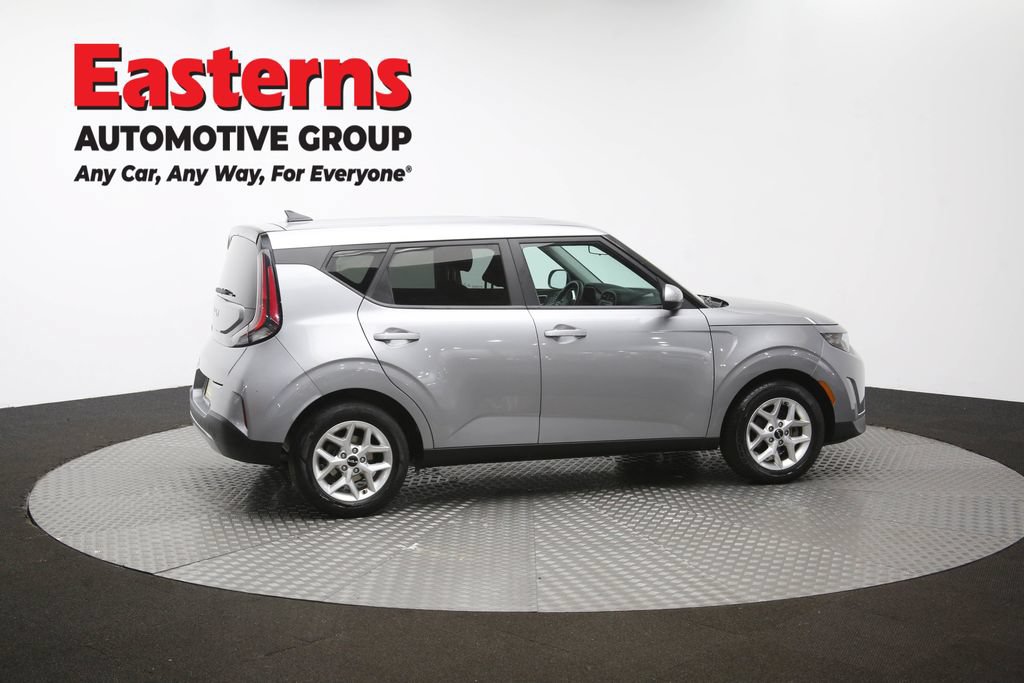 Used 2023 Kia Soul LX w/ Option Group 015 FWD image 43