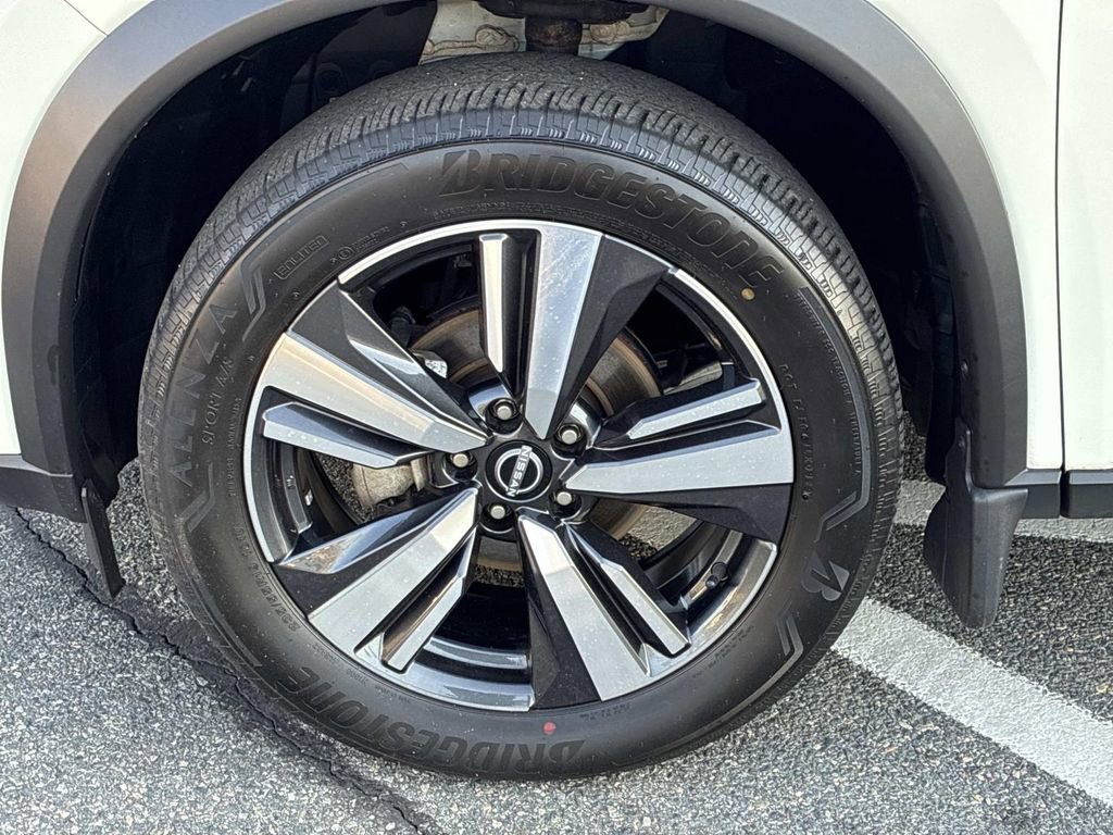 Certified 2023 Nissan Rogue SL w/ SL Premium Package AWD/4WD image 20