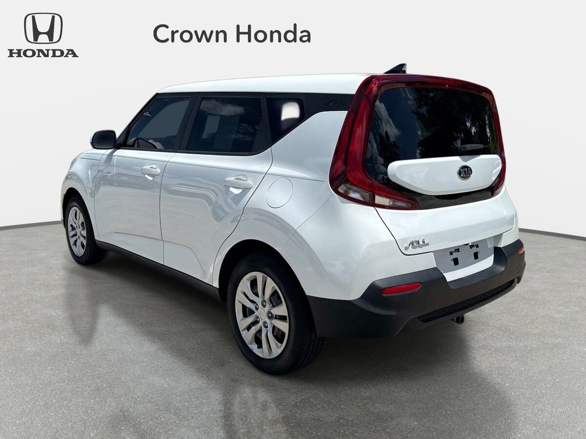 Used 2020 Kia Soul LX FWD image 3