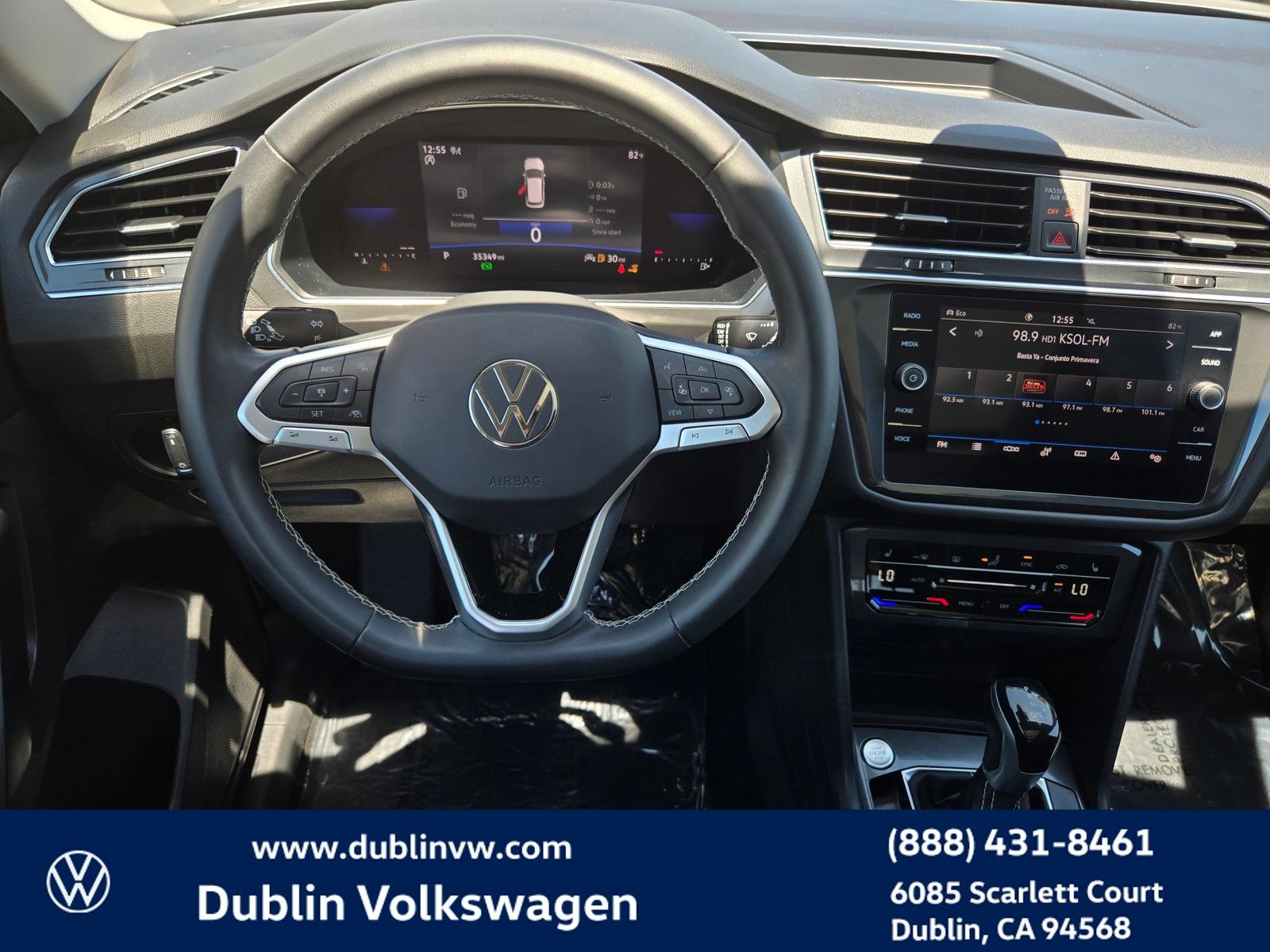 Certified 2023 Volkswagen Tiguan SE w/ Panoramic Sunroof Package AWD/4WD image 12