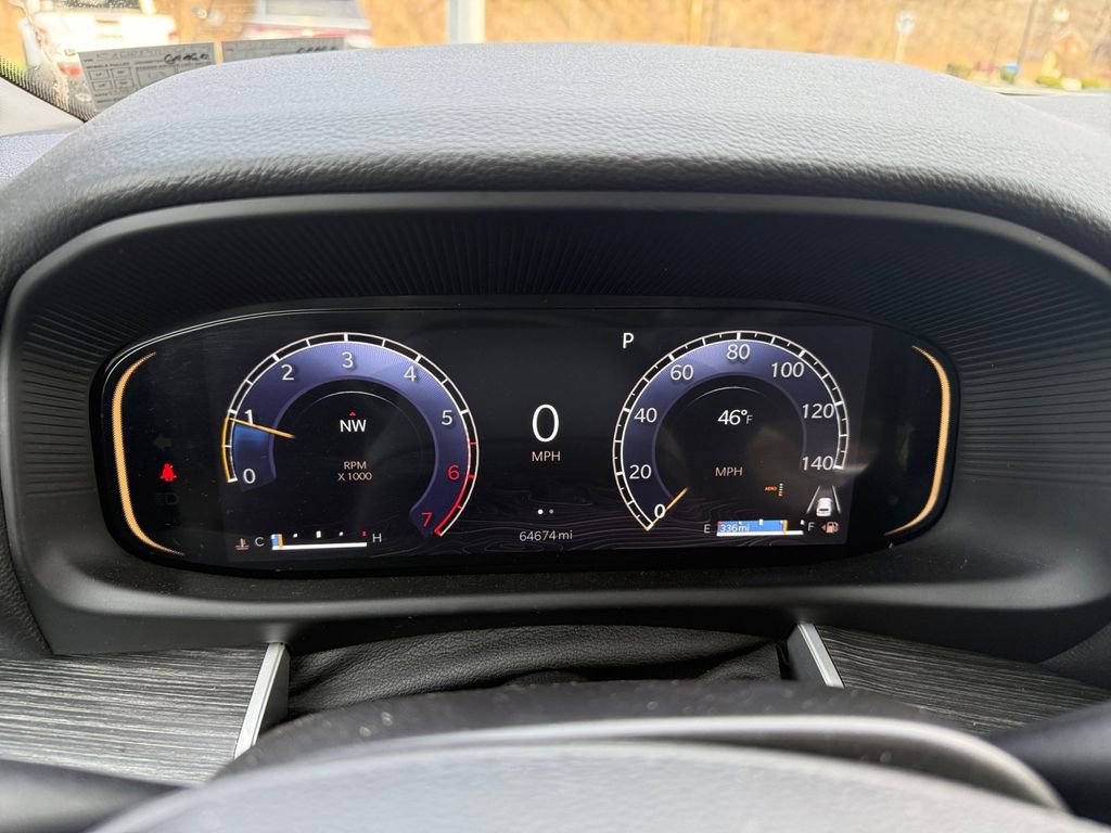 Used 2024 Jeep Wagoneer L Series III w/ Flexible Seating Group image 16