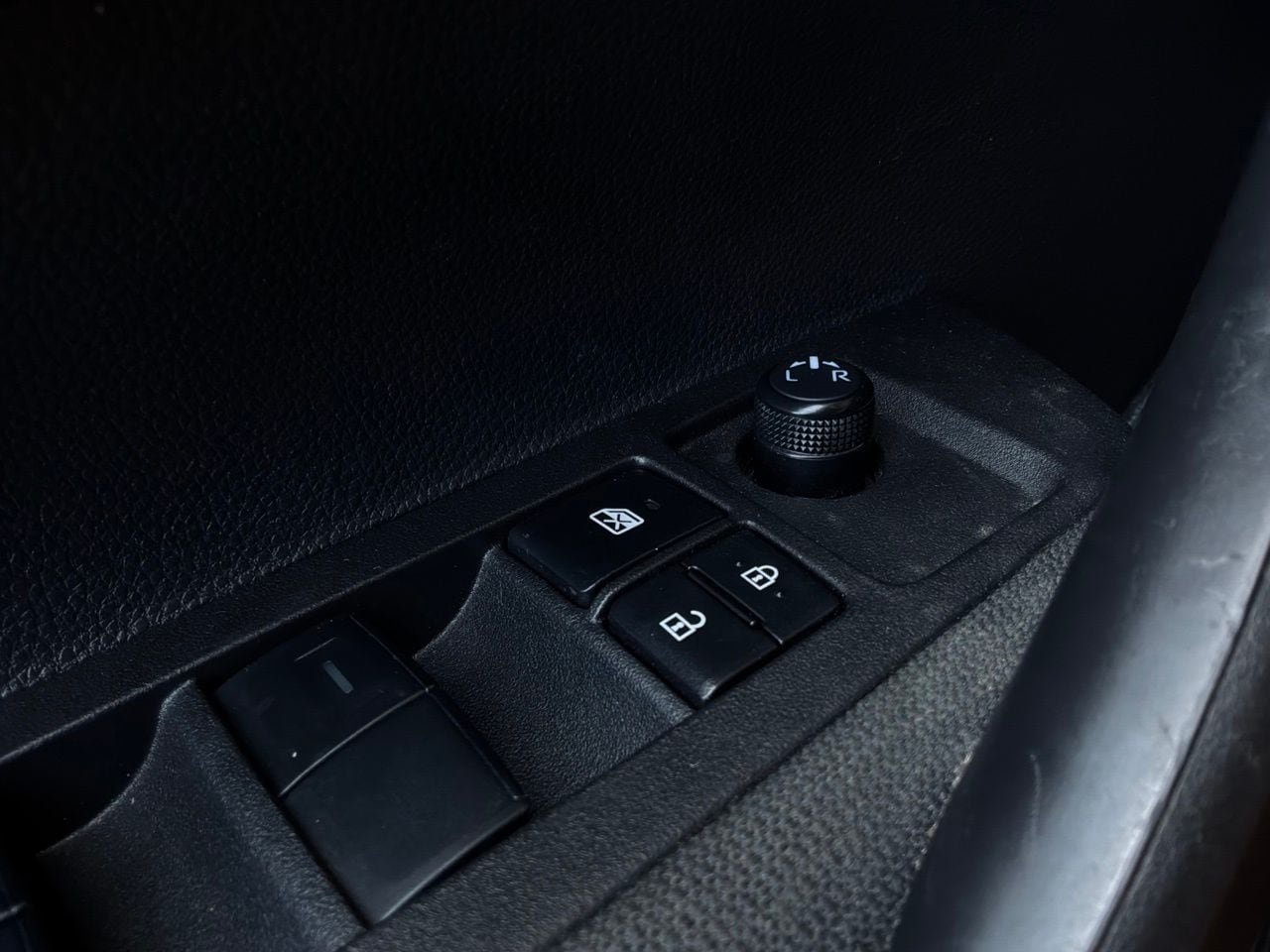 Used 2026 Toyota Corolla SE FWD image 22