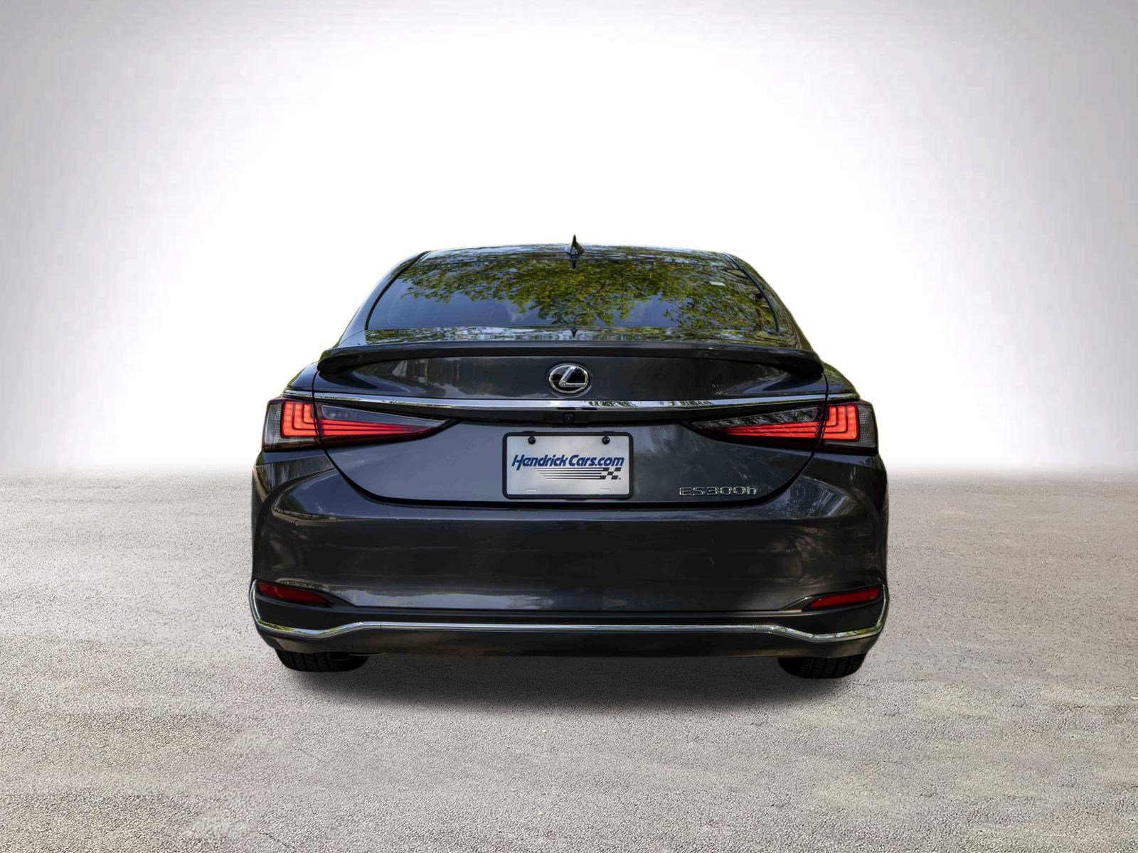 Used 2025 Lexus ES 300h w/ Premium Package image 8