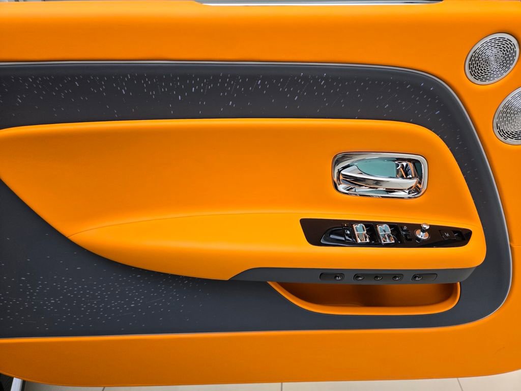 New 2025 Rolls-Royce Spectre w/ Spectre Launch Package image 28