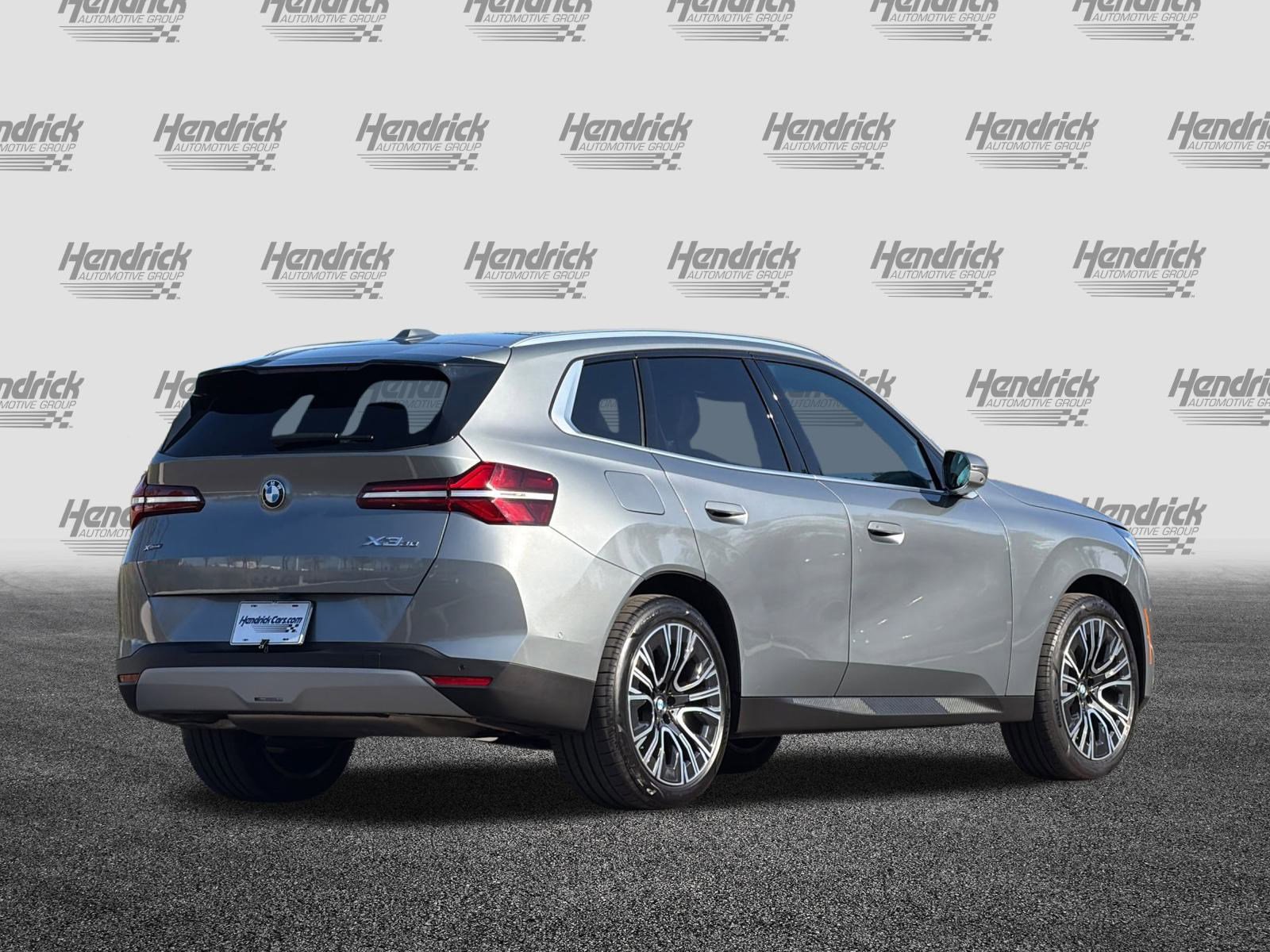 Used 2025 BMW X3 xDrive30i w/ Premium Package image 5