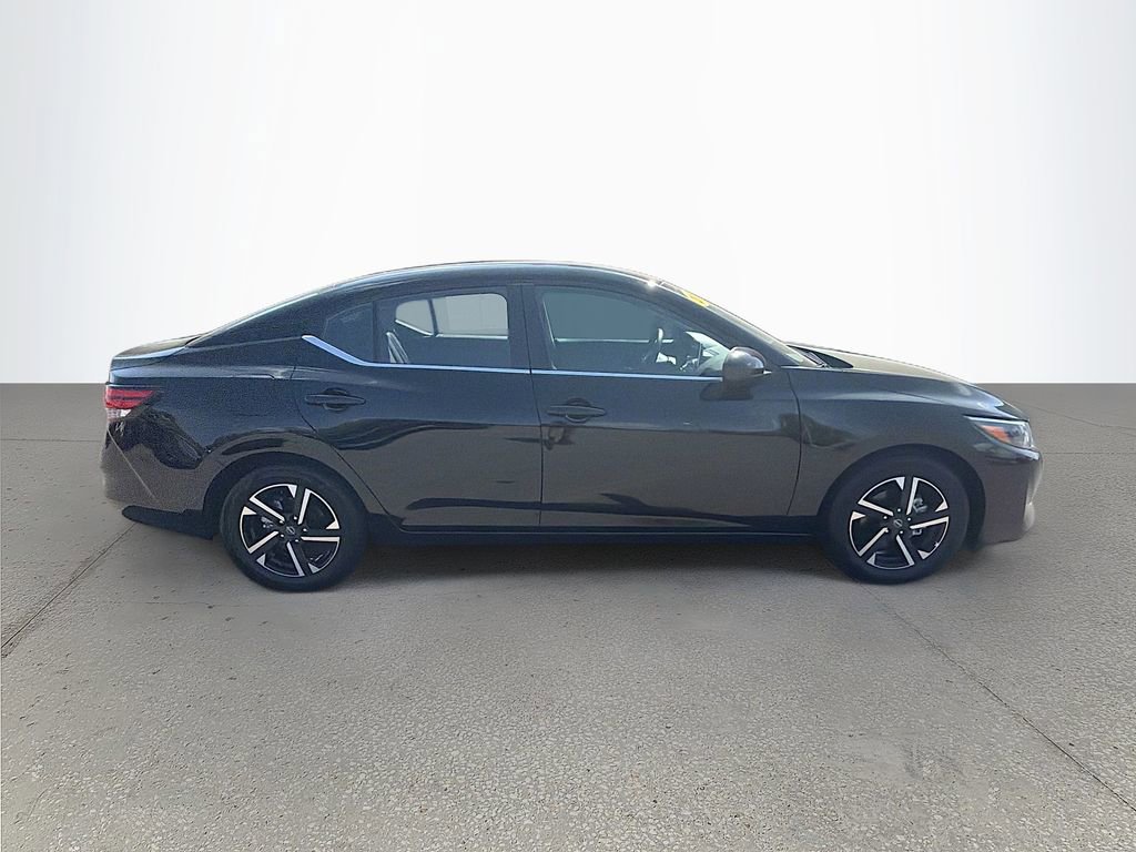 Used 2025 Nissan Sentra SV FWD image 3