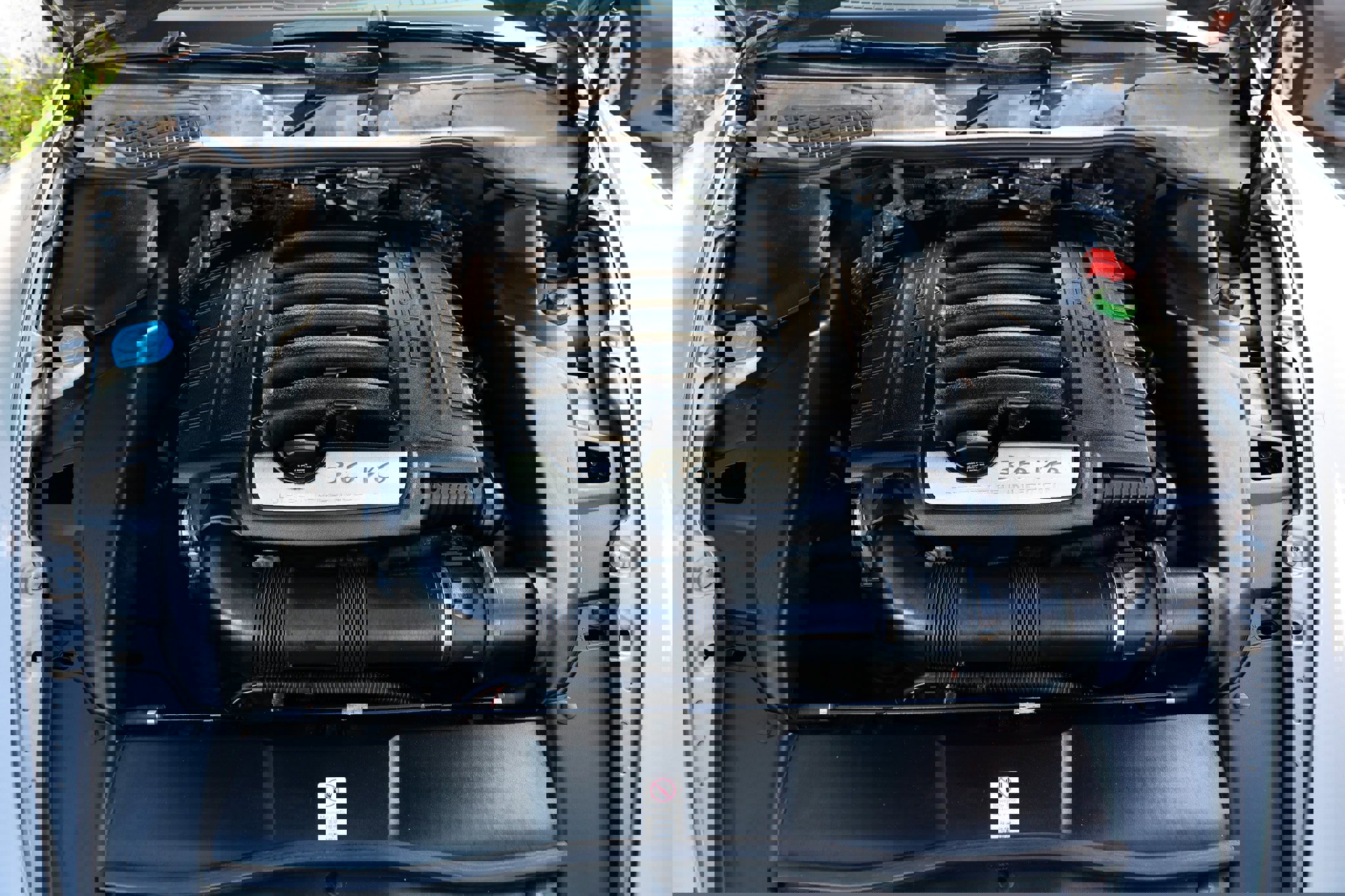 Used 2014 Porsche Cayenne Platinum Edition image 23