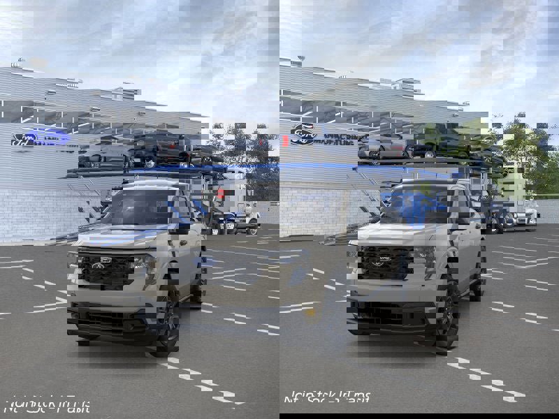 New 2025 Ford Maverick XLT image 2