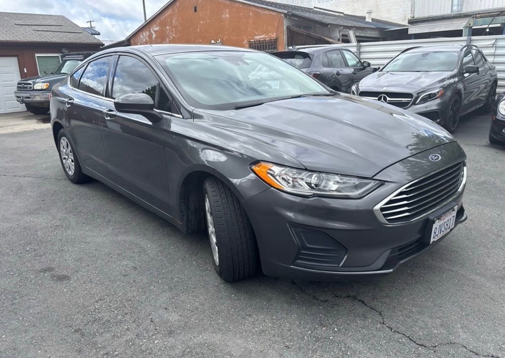 Used 2019 Ford Fusion S FWD image 3