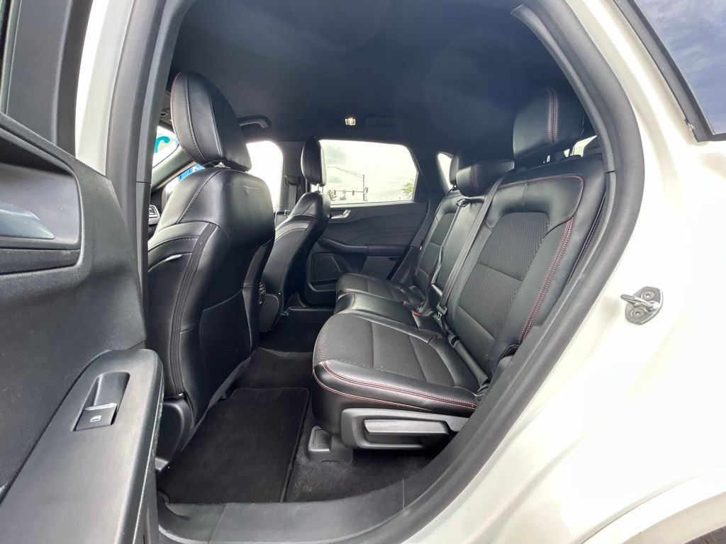 Certified 2024 Ford Escape ST-Line w/ Equipment Group 301A image 27