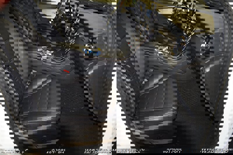 Used 2019 Mercedes-Benz GLC 300 image 15