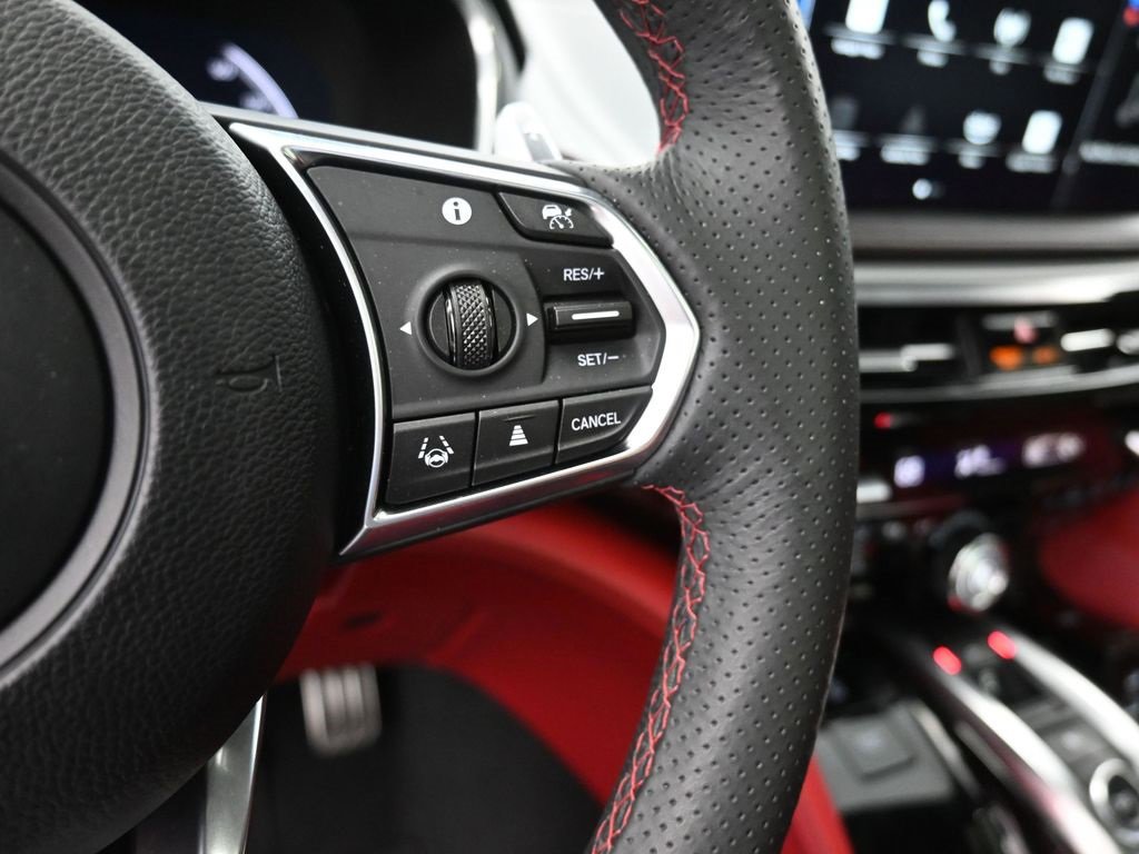 Used 2025 Acura MDX A-Spec image 7
