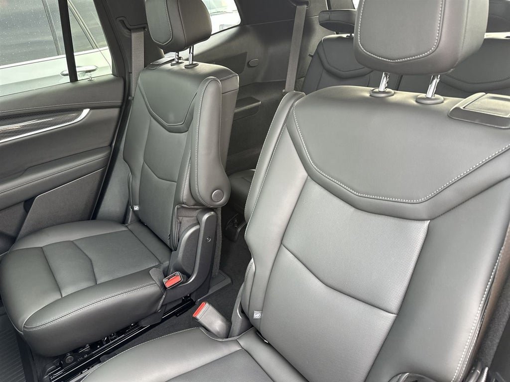 Used 2024 Cadillac XT6 Sport w/ LPO, Onyx Lite Package AWD/4WD image 22