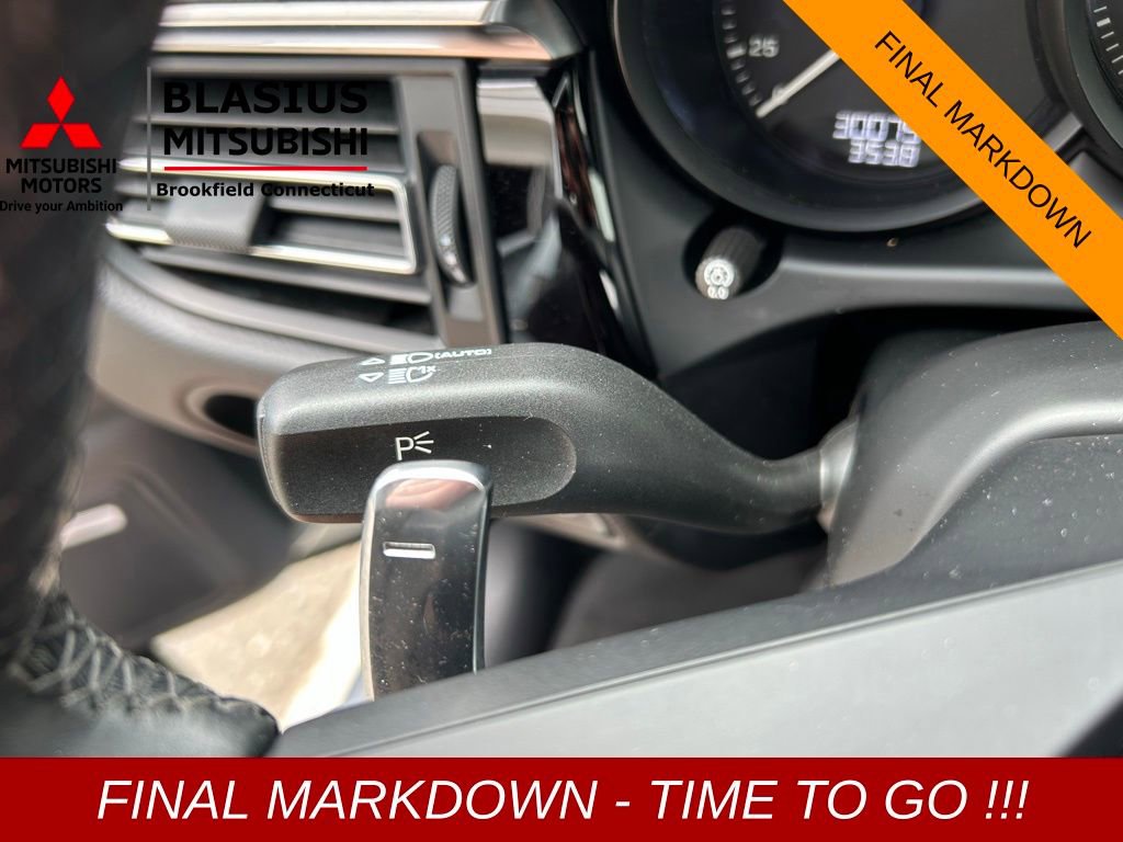 Used 2022 Porsche Macan image 65