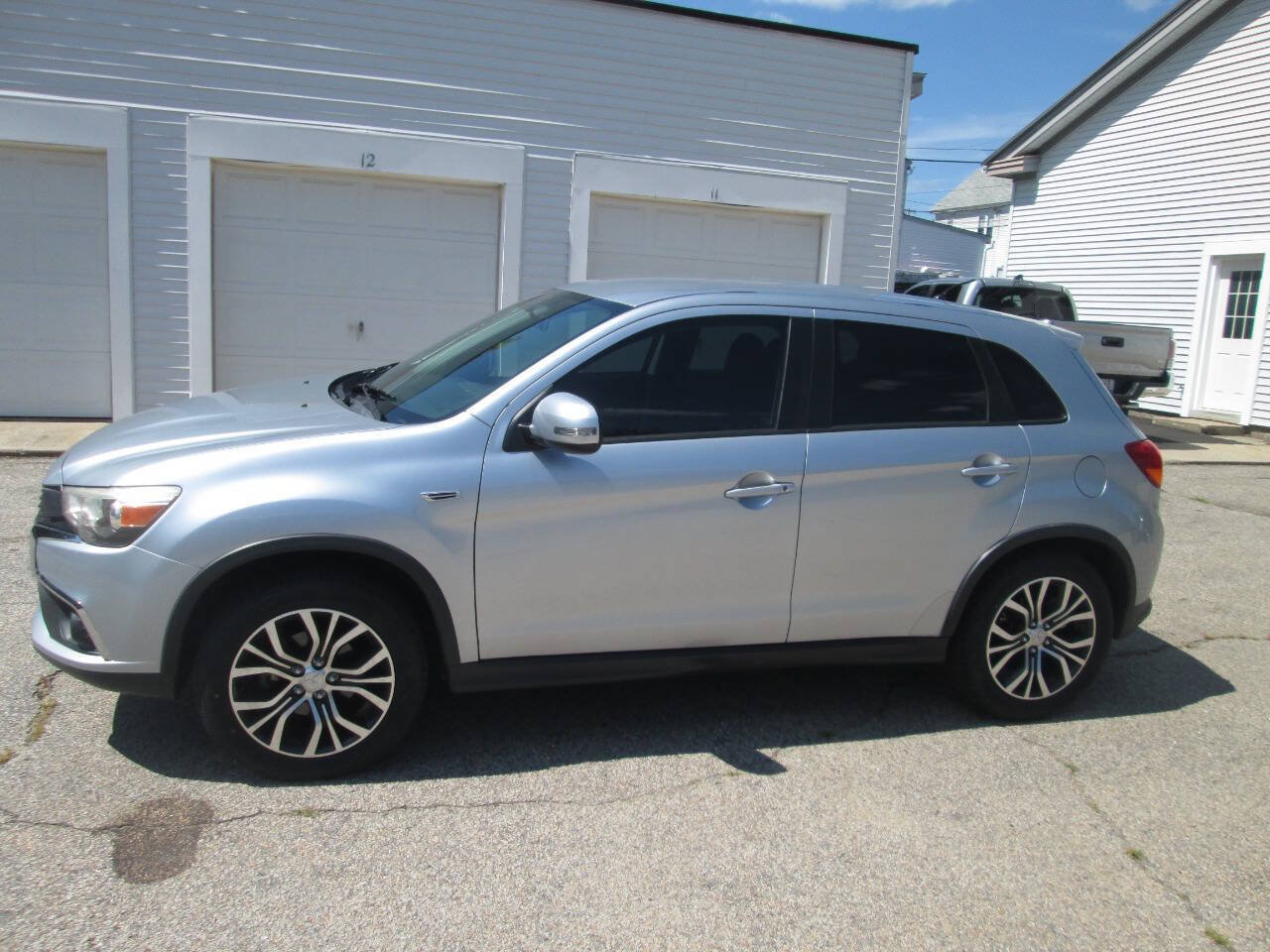 Used 2016 Mitsubishi Outlander Sport ES FWD image 3