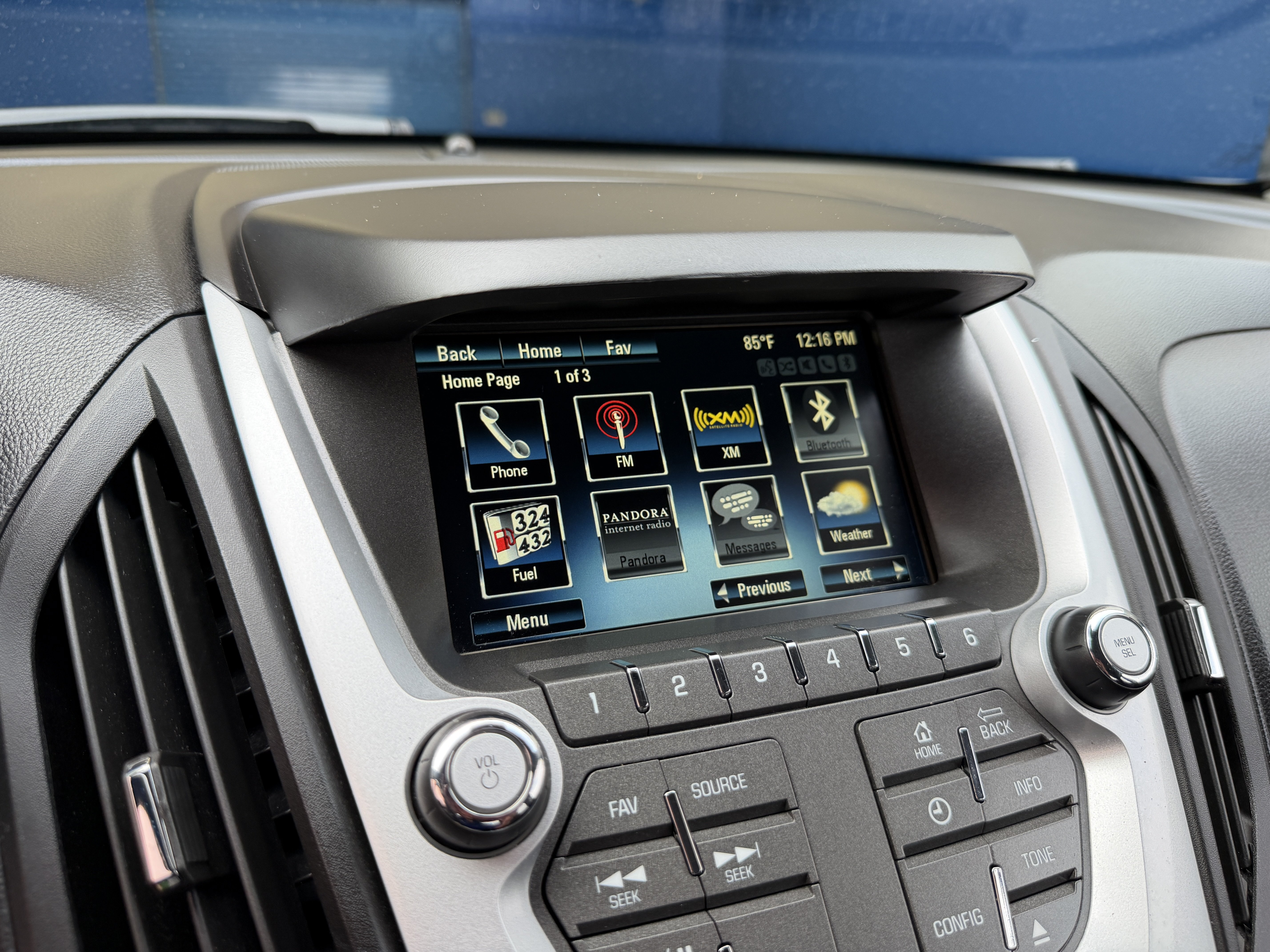 Used 2015 Chevrolet Equinox LT w/ Driver Convenience Package FWD image 18