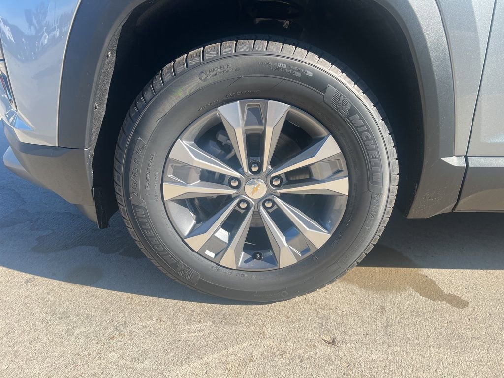 New 2026 Chevrolet Equinox LT w/ Convenience Package II image 41