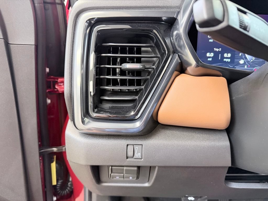 New 2026 GMC Canyon AT4 w/ Technology Plus Package AWD/4WD image 37