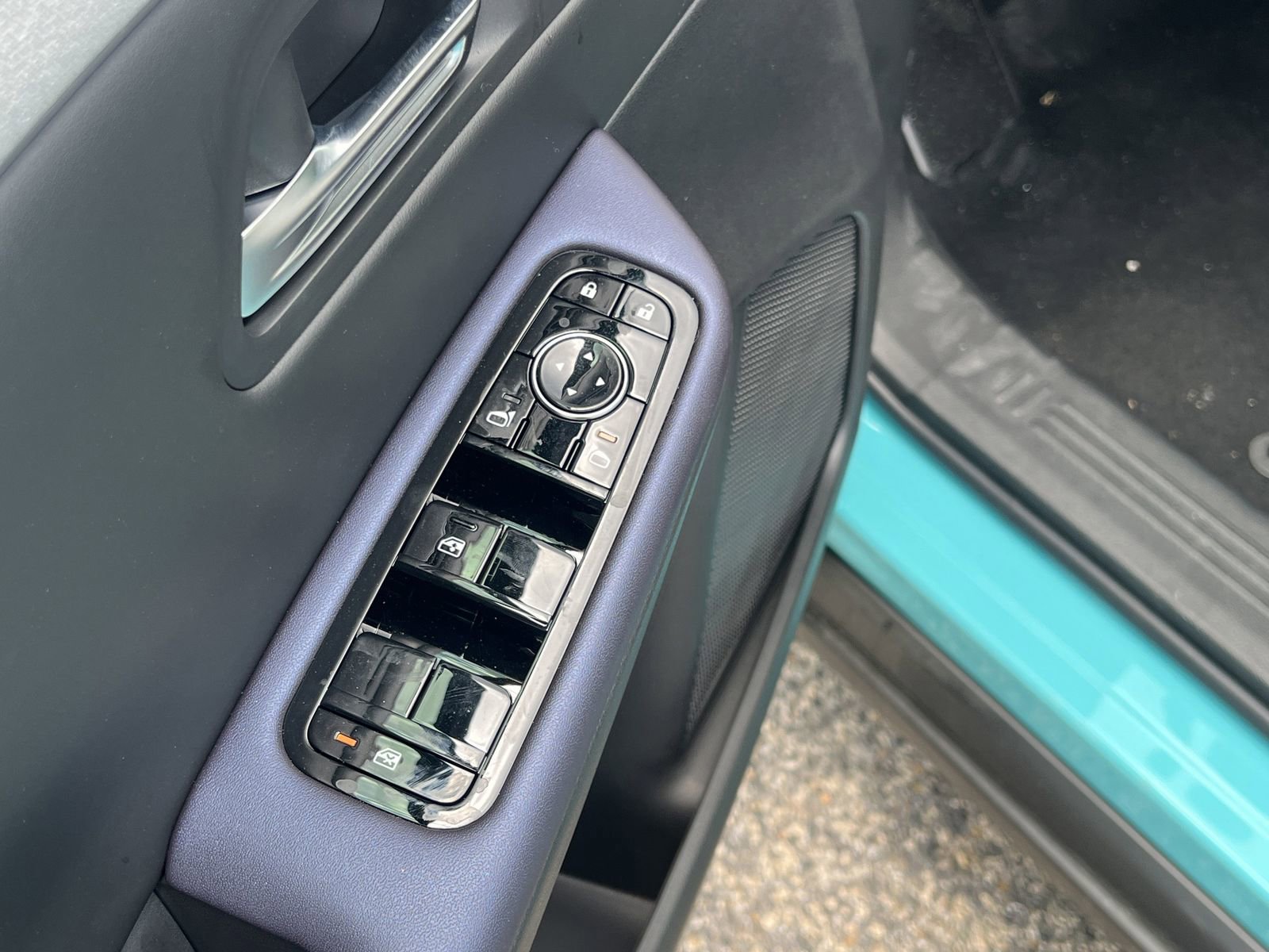 New 2026 Nissan Leaf Platinum+ FWD image 16