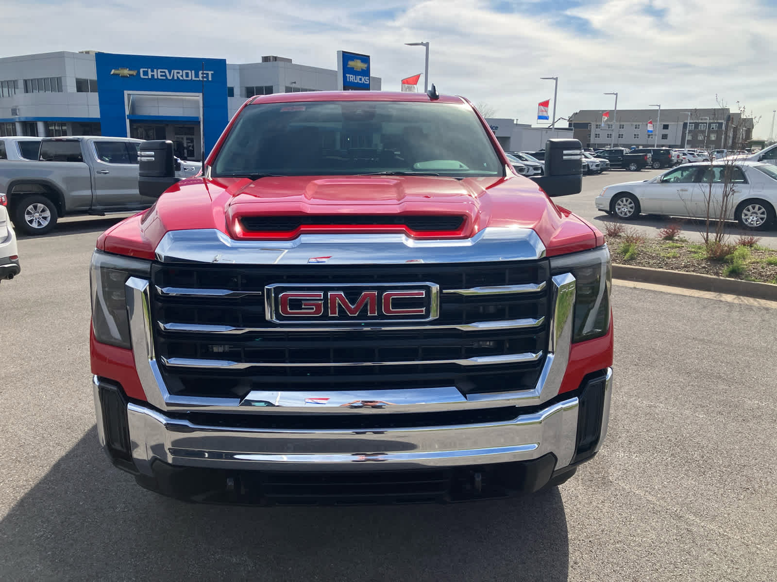 New 2026 GMC Sierra 2500 SLE image 2