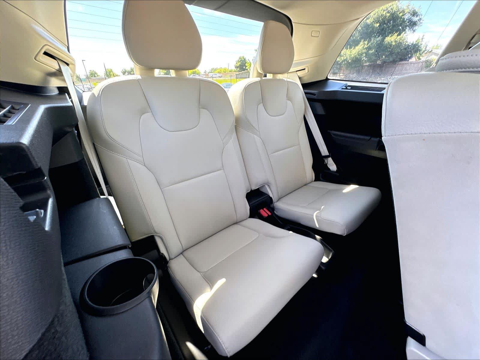 Used 2023 Volvo XC90 B6 Plus w/ Protection Package Premier AWD/4WD image 31