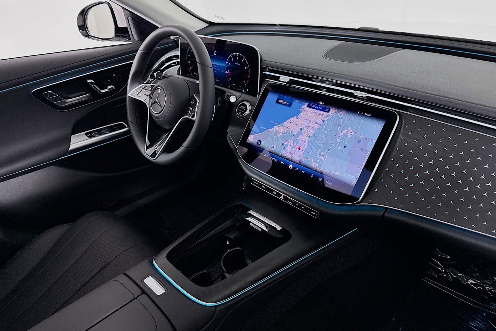 New 2025 Mercedes-Benz E 350 4MATIC Sedan image 15