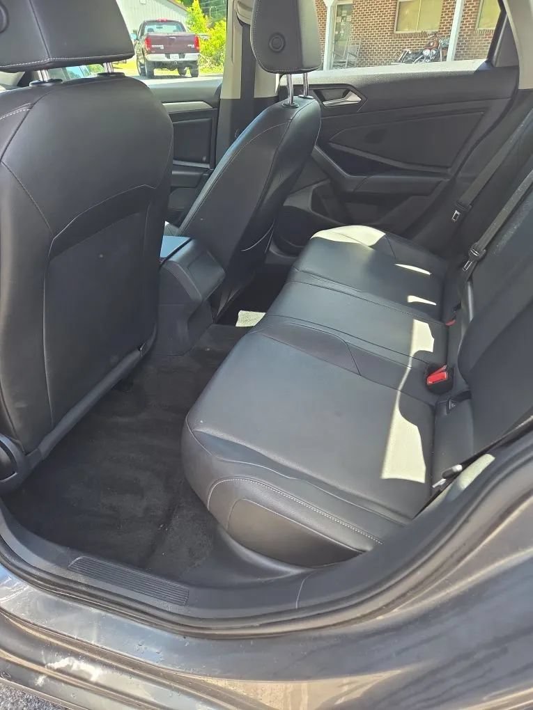 Used 2019 Volkswagen Jetta SE FWD image 9