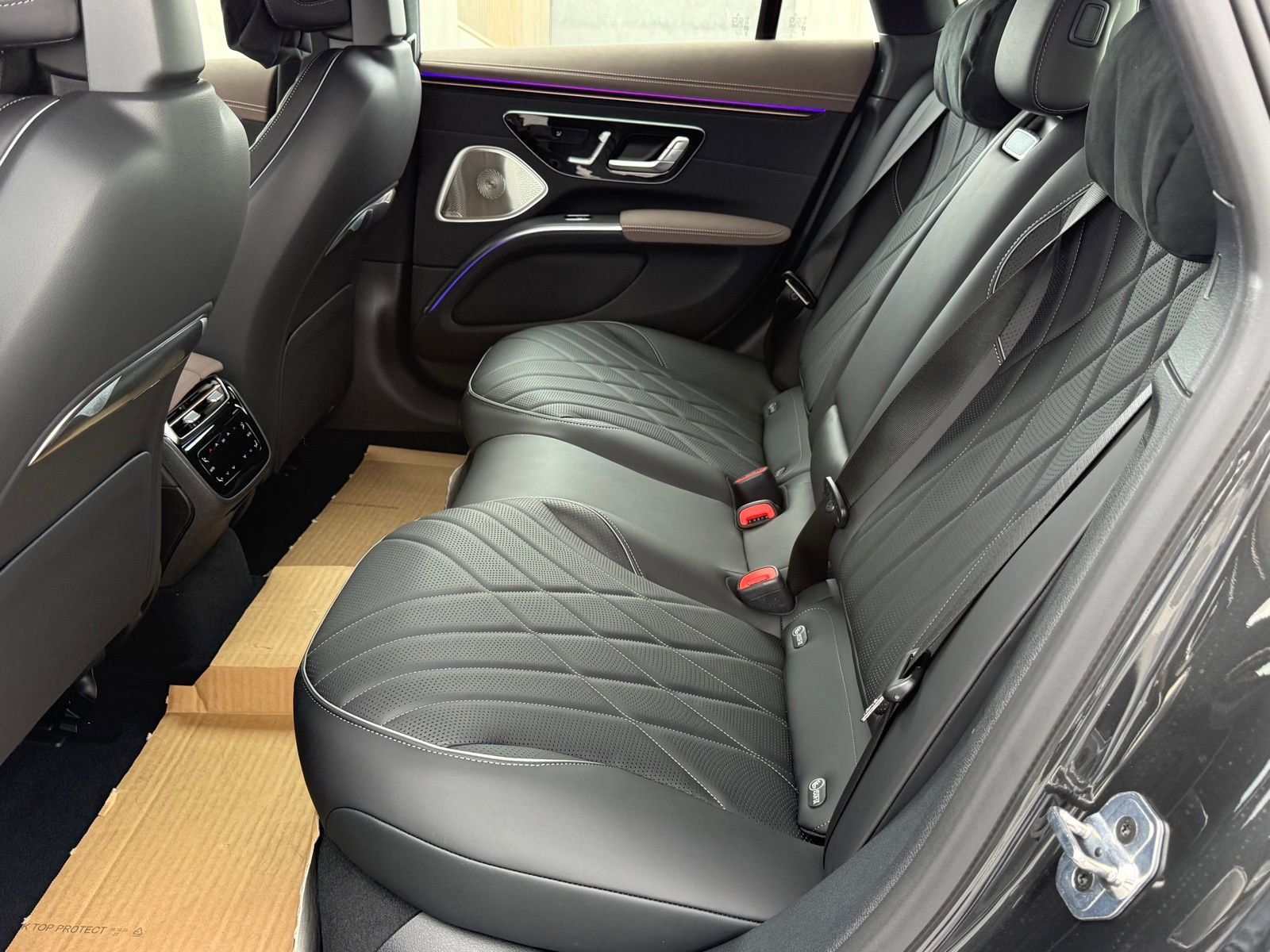 New 2026 Mercedes-Benz EQS 580 4MATIC Sedan image 28