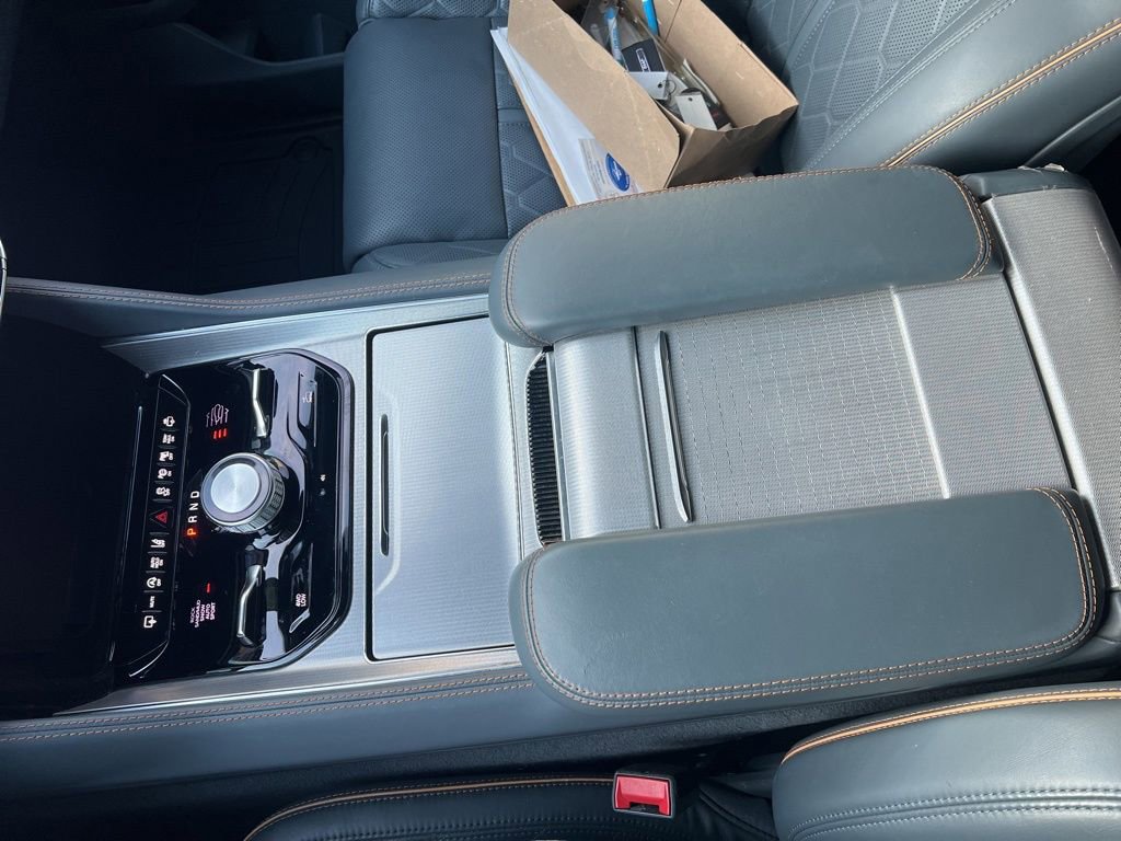 Used 2022 Jeep Grand Wagoneer Series III w/ Flexible Seating Group image 45