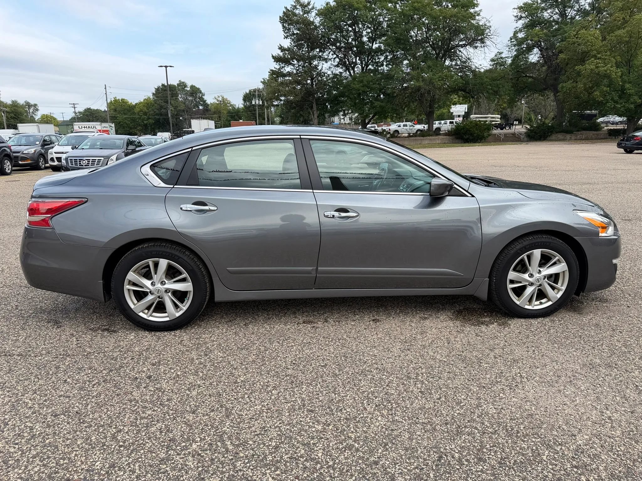 Used 2015 Nissan Altima 2.5 SV FWD image 7