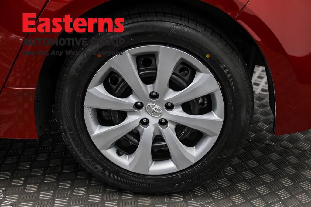 Used 2024 Toyota Corolla LE image 32