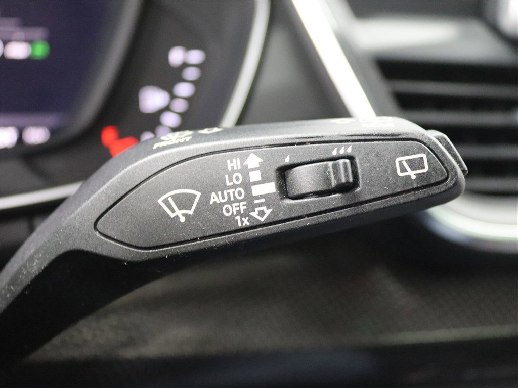 Used 2020 Audi SQ5 Premium Plus image 37