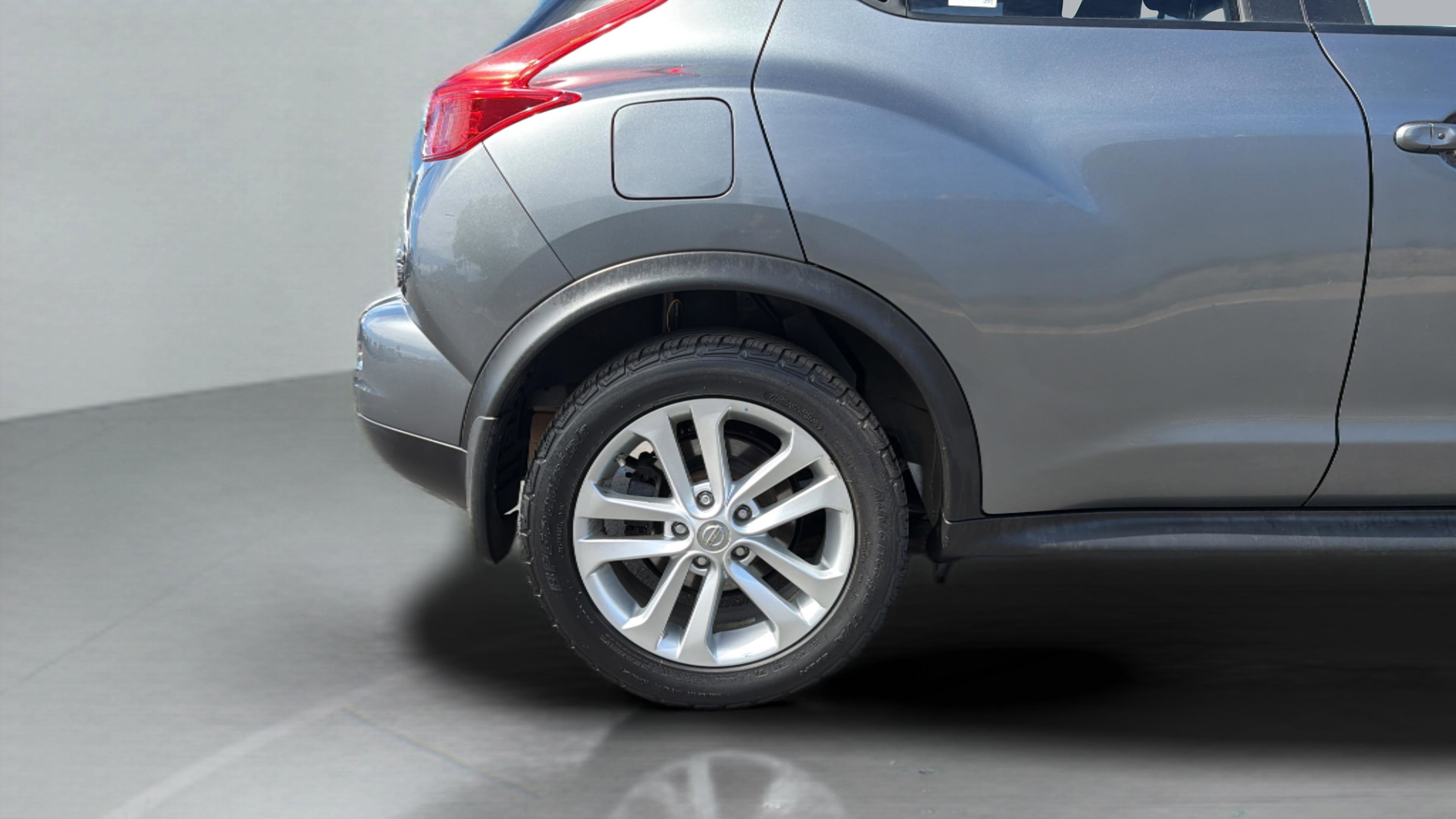 Used 2012 Nissan Juke SL AWD/4WD image 15