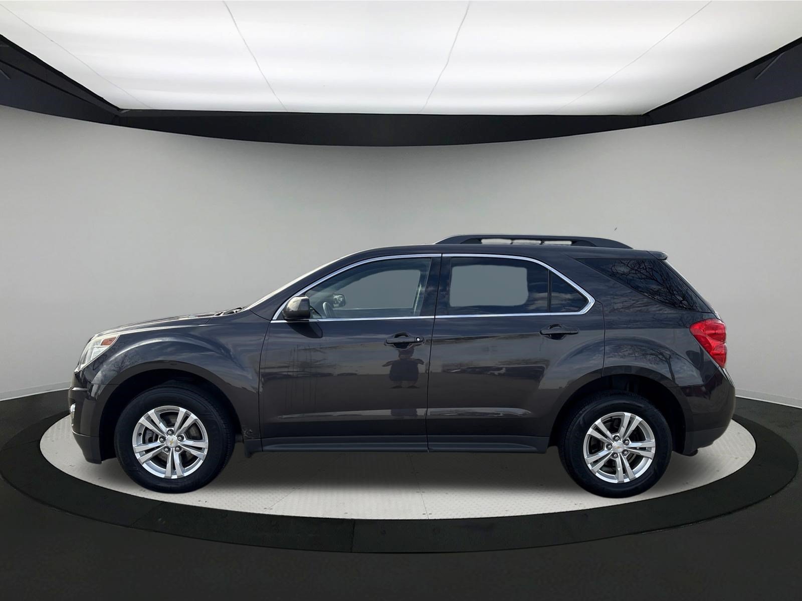 Used 2015 Chevrolet Equinox LT w/ Power Convenience Package FWD image 2